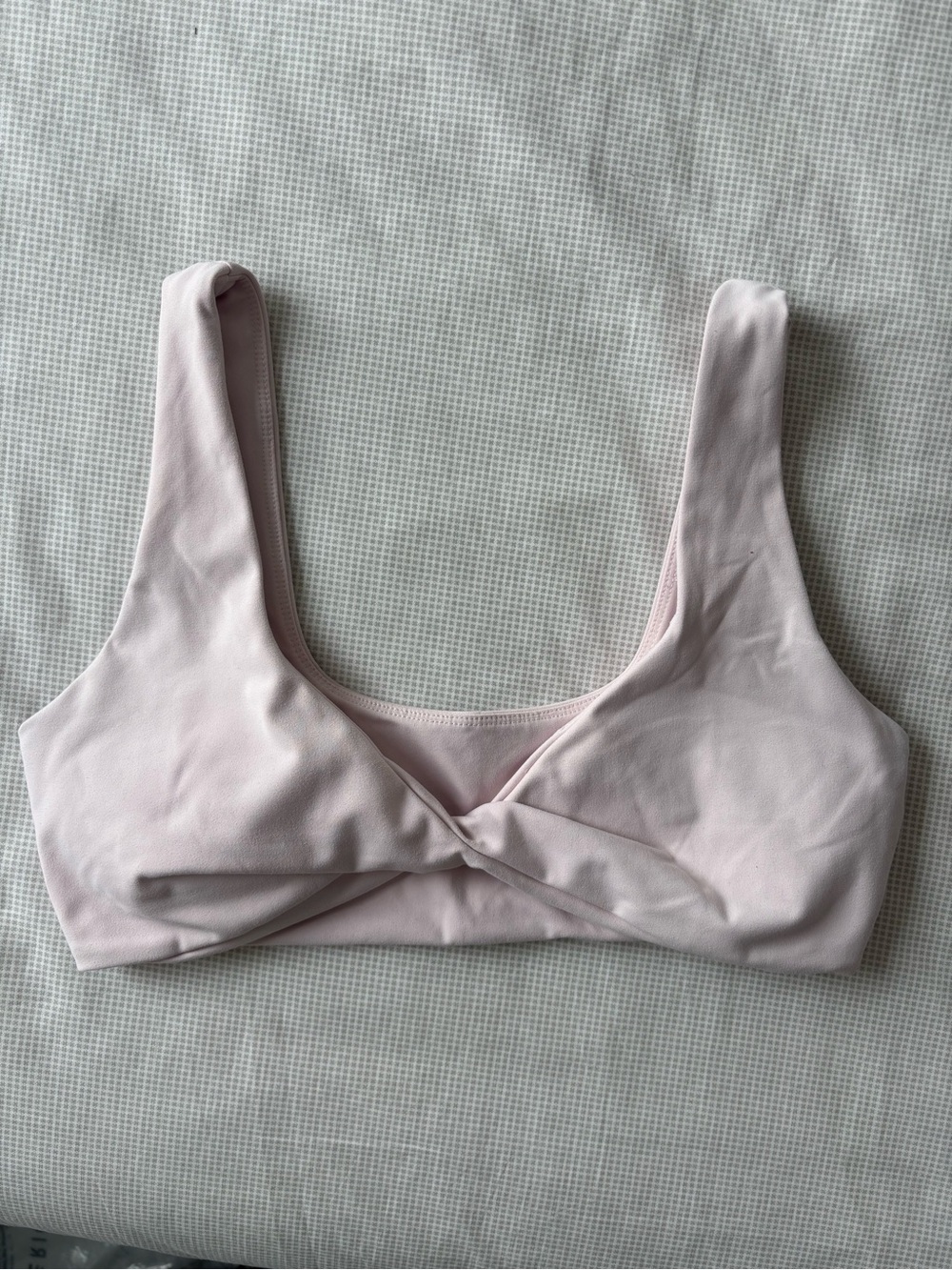 Soft Twist-Front Light Pink Sports Bra